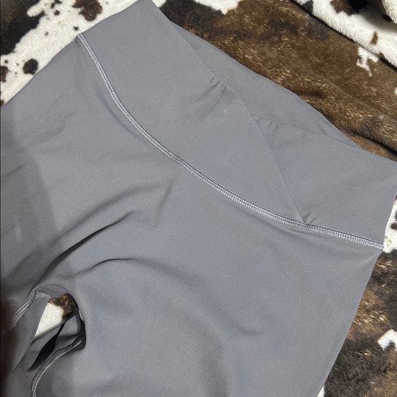 Oner Active Gray Leggings gray unified wrap flared bottom - Picture 4 of 5